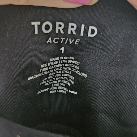 Torrid active skull leggings - Picture 2 of 6